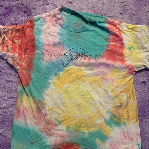 Graphic Shirts Bundle - Picture 5 of 11